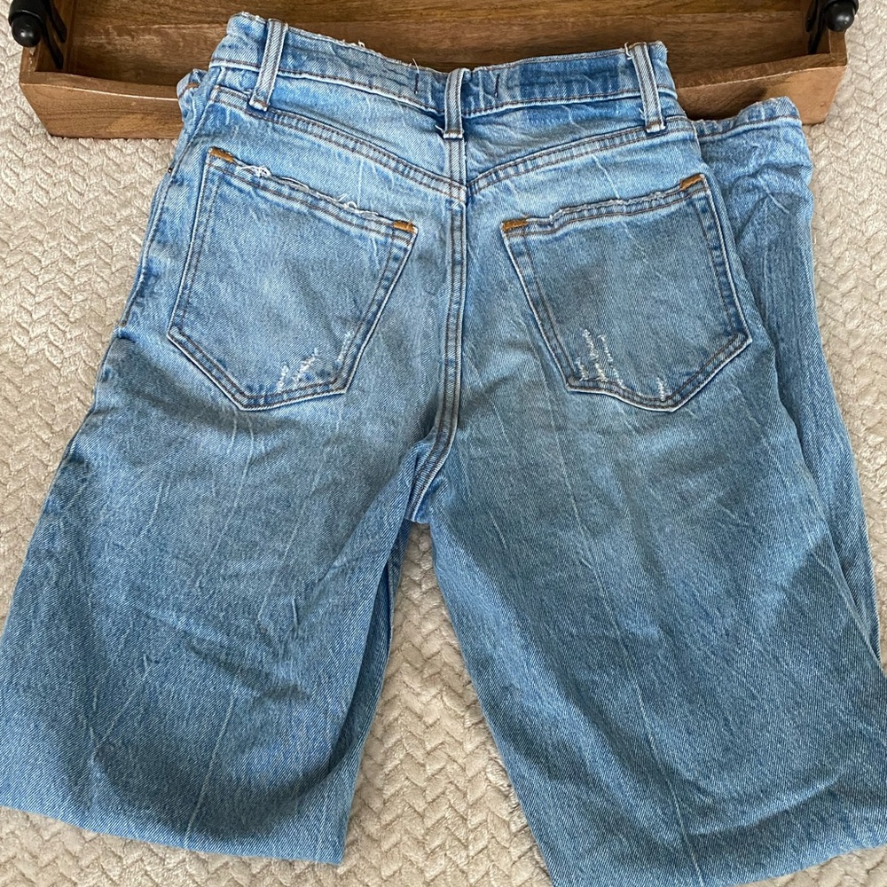 Abercrombie & Fitch- The 90s Straight Ultra High Rise, Curve Love